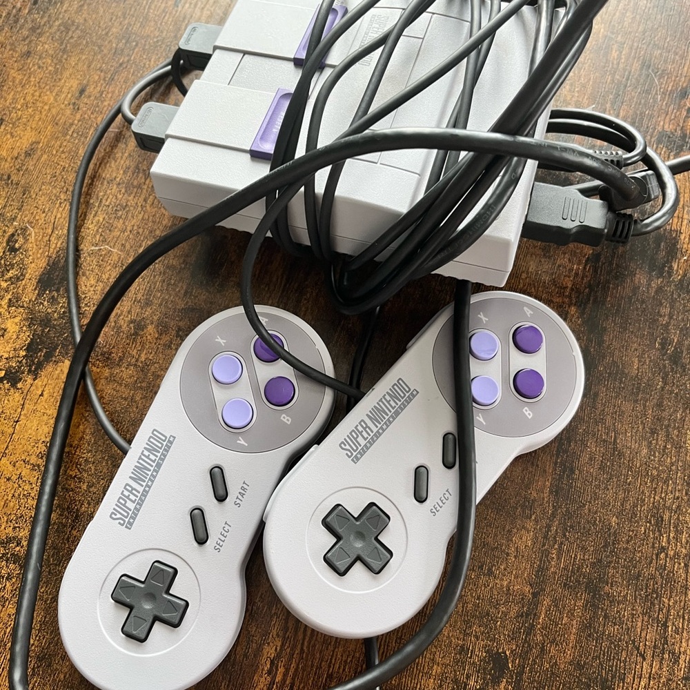Super Nintendo Mini - Picture 4 of 4